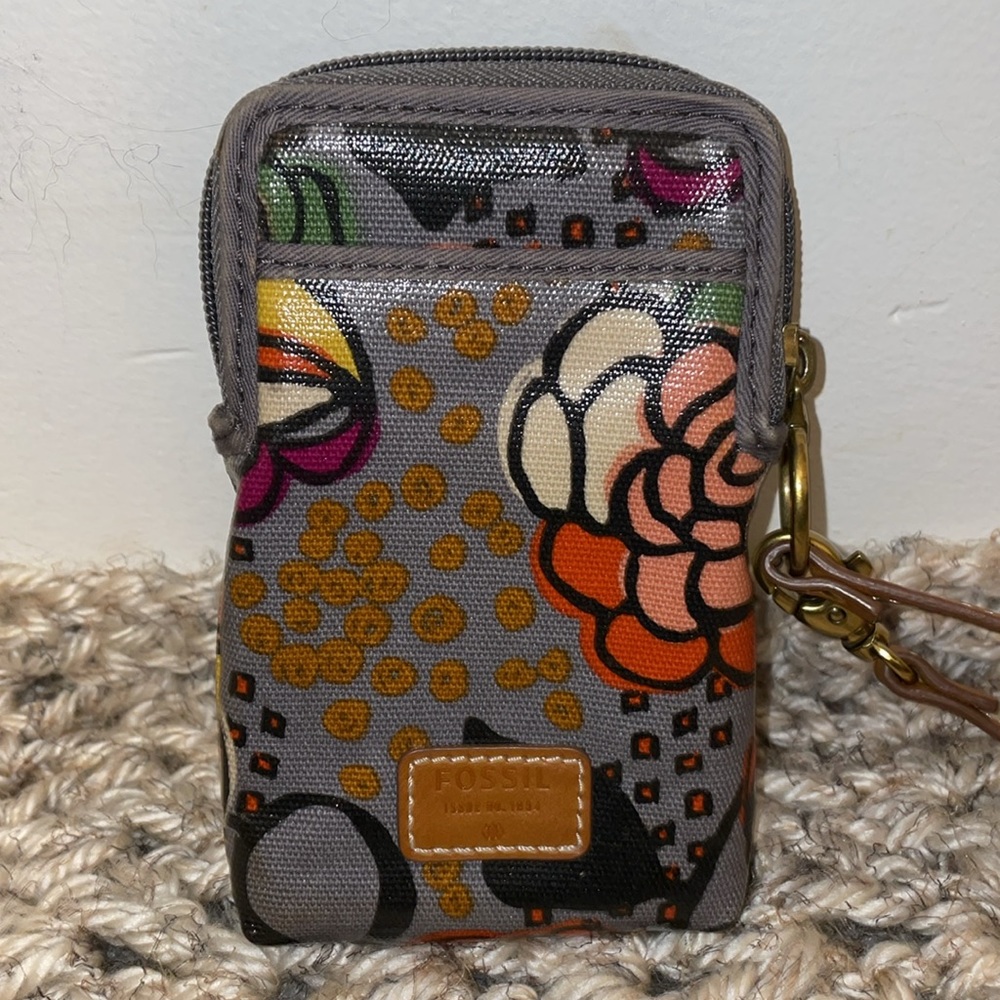 Fossil Floral Canvas Wristlet Card holder wallet